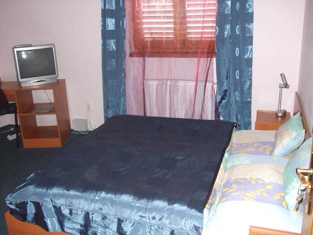 セゲド Timarhaz Panzio Bed & Breakfast 部屋 写真